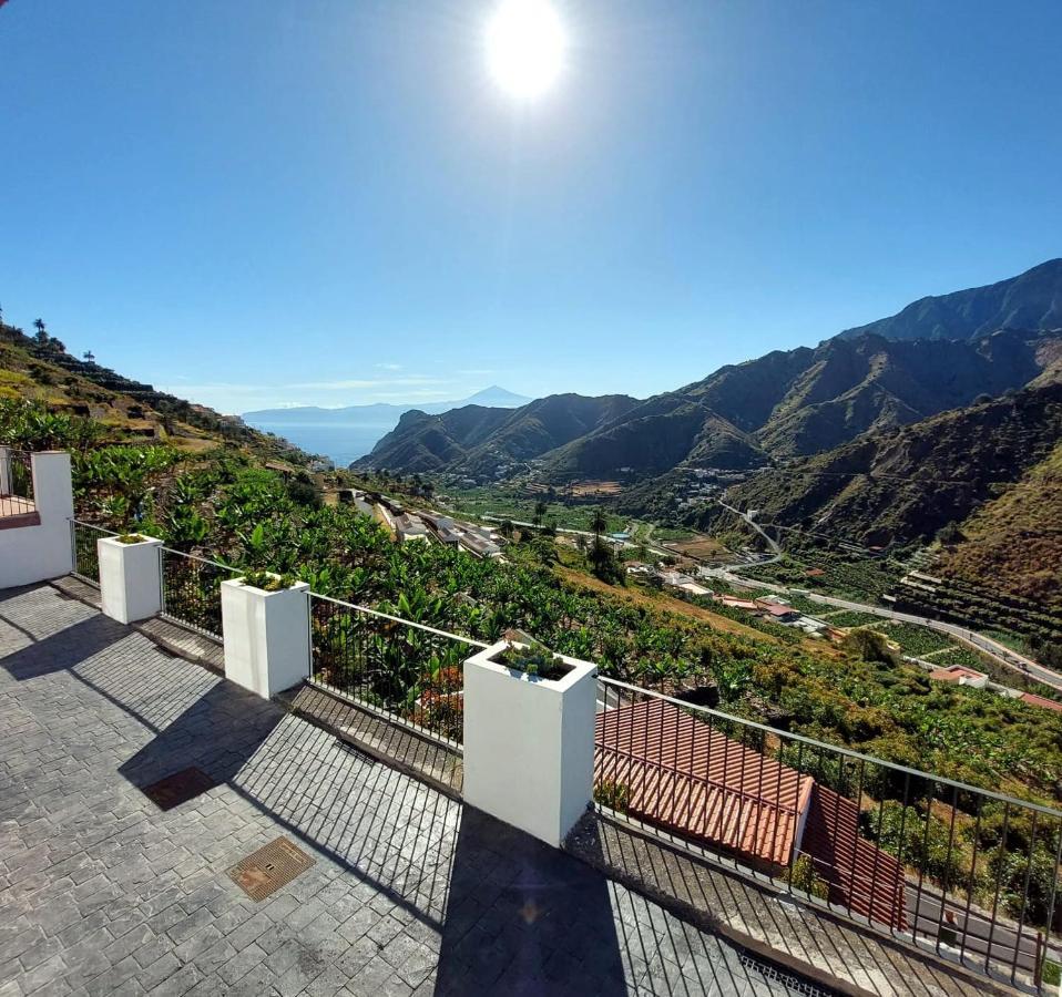 Casa La Sabina Roja 1 - Casa Con Impresionantes Vistas Sobre Hermigua Y El Mar Buitenkant foto